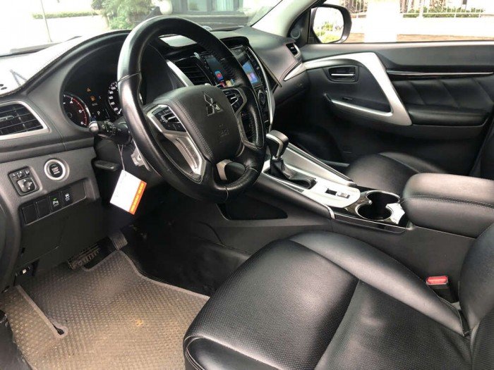Mitsubishi Pajero Sport AT Dầu 1 cầu 2018