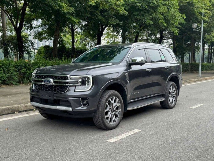 Ford Everest Titanium 2024