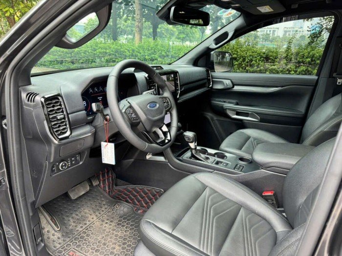 Ford Everest Titanium 2024
