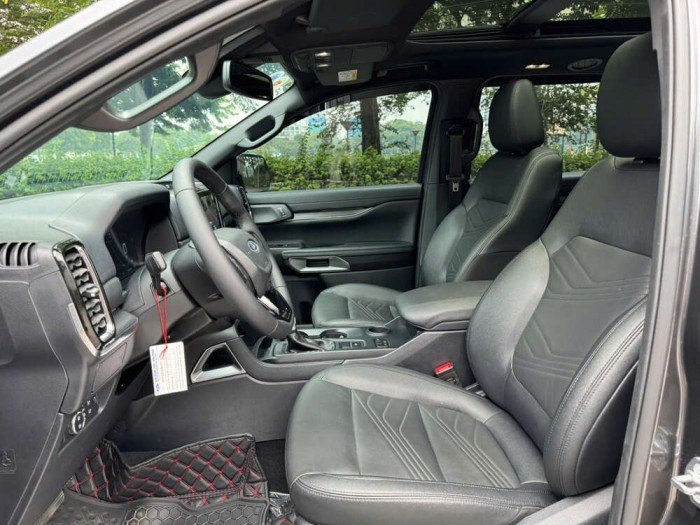 Ford Everest Titanium 2024