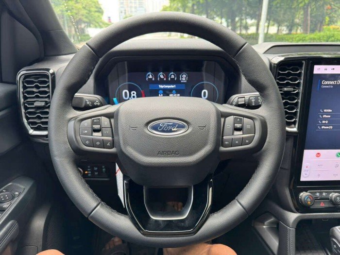 Ford Everest Titanium 2024