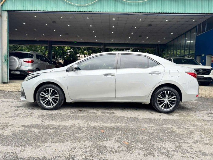 Toyota Corolla Altis 1.8G CVT 2017 model 2018 Toyota Corolla Altis 1.8G CVT 2017 model 2018