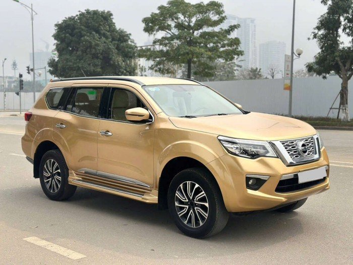 Nissan terra E máy xăng 1 cầu 2018