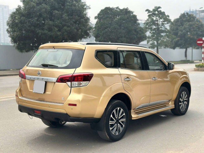 Nissan terra E máy xăng 1 cầu 2018