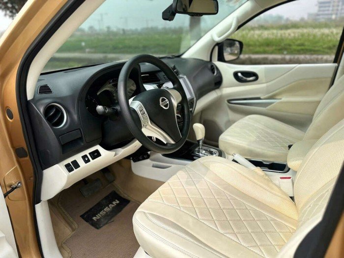Nissan terra E máy xăng 1 cầu 2018