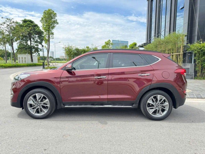 Hyundai Tucson 2.0 đặc biệt 2018