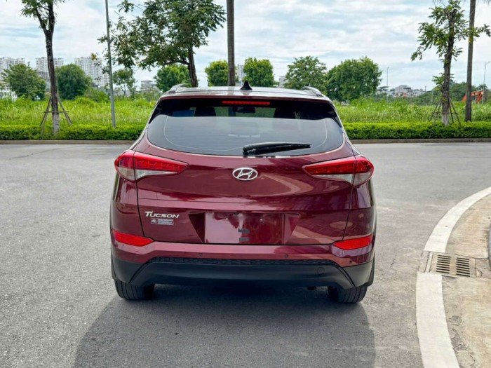Hyundai Tucson 2.0 đặc biệt 2018