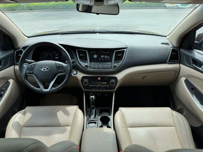 Hyundai Tucson 2.0 đặc biệt 2018