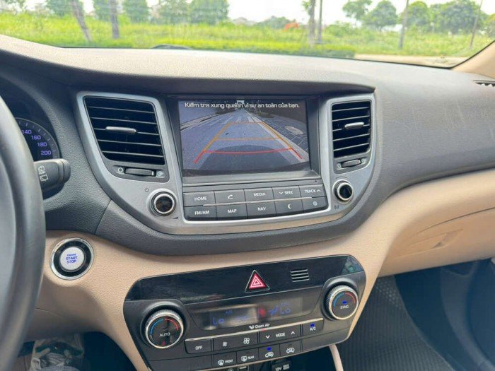 Hyundai Tucson 2.0 đặc biệt 2018