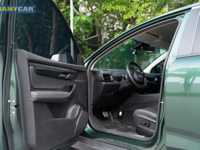 VinFast VF8 sx 2023 bản eco