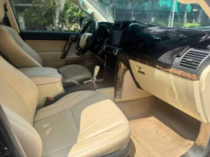 Toyota Land Cruiser Prado TXL 2010
