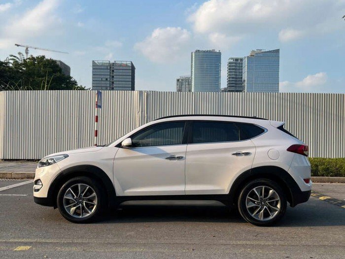 Hyundai Tucson 2018 bản đủ