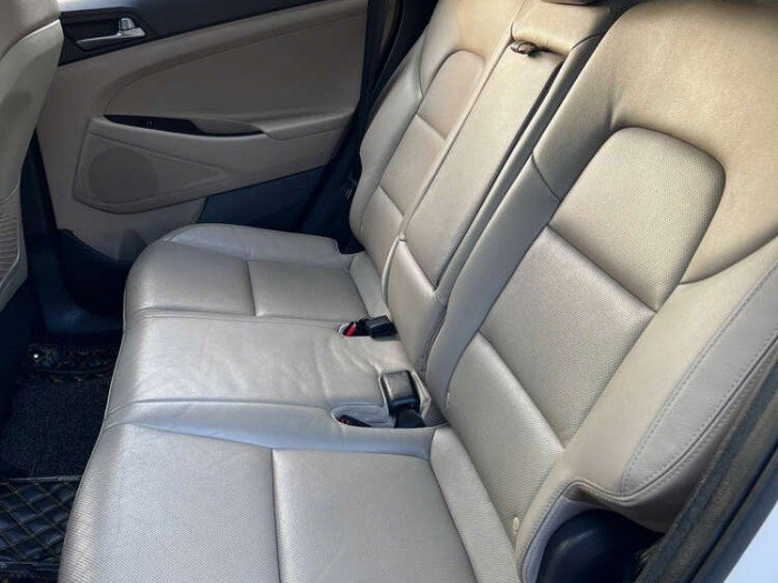 Hyundai Tucson 2018 bản đủ
