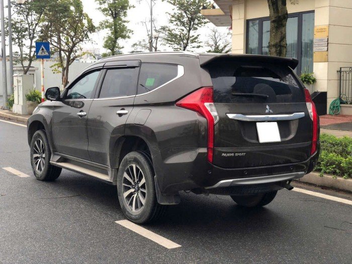 Mitsubishi Pajero Sport AT Dầu 1 cầu 2018