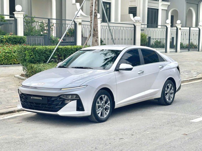 Accent AT 2024