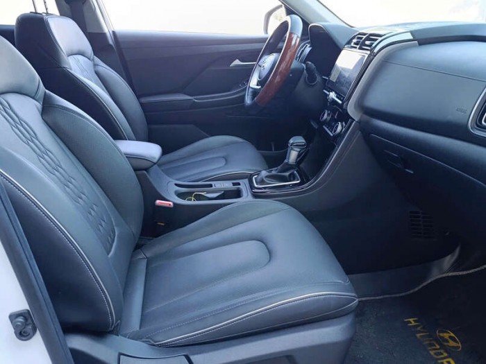 Creta cao cấp 2023