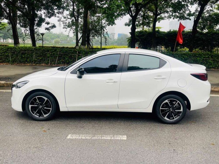 Mazda 2 Premium 2024