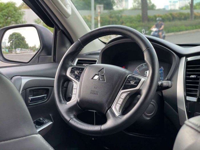 Mitsubishi Pajero Sport 2.4AT 2021