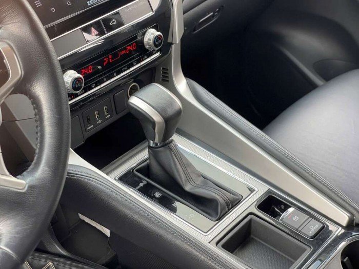 Mitsubishi Pajero Sport 2.4AT 2021