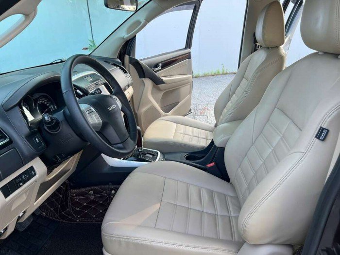 Isuzu Mux 1.9AT 2018