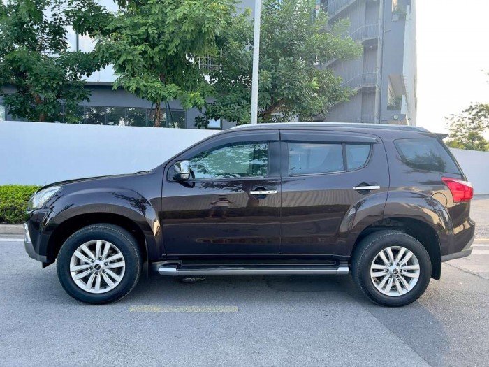 Isuzu Mux 1.9AT 2018