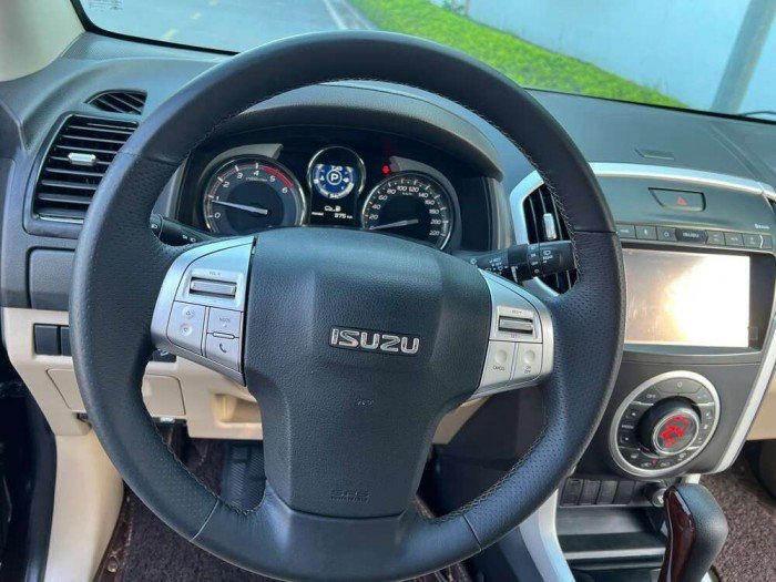 Isuzu Mux 1.9AT 2018