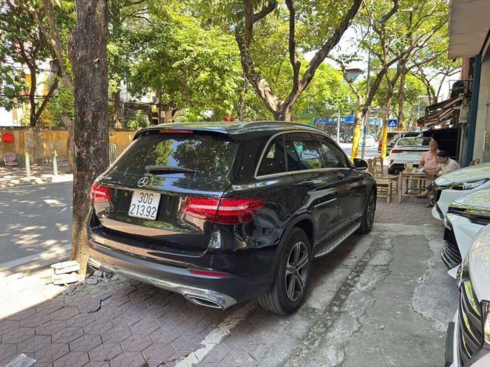 Mercedes - Benz GLC 200 2019 đk 2020