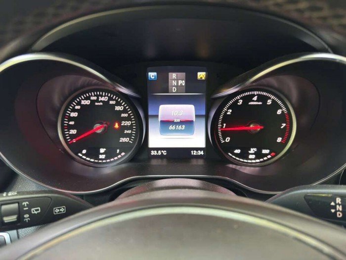 Mercedes - Benz GLC 200 2019 đk 2020