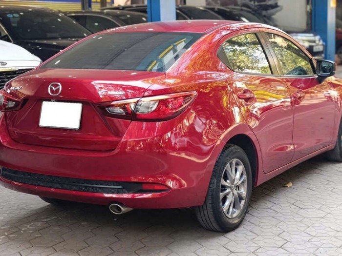 Mazda 2 sedan 2021