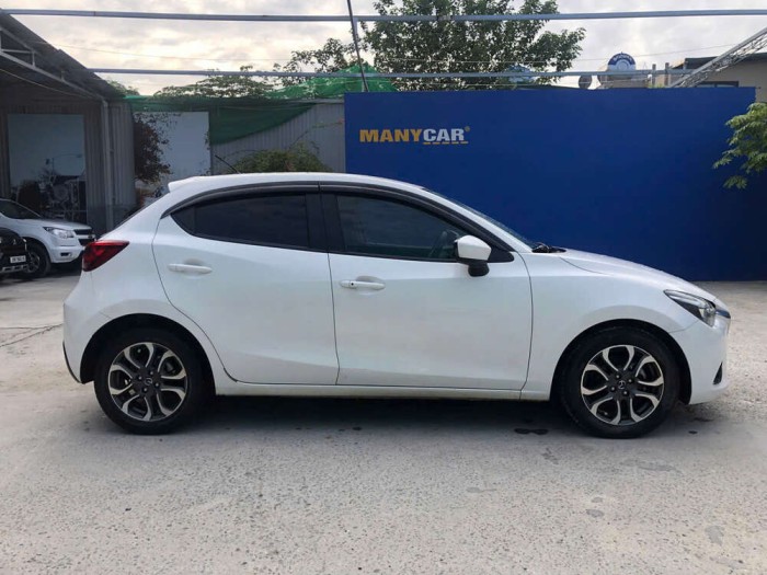 Mazda 2 sport 2015