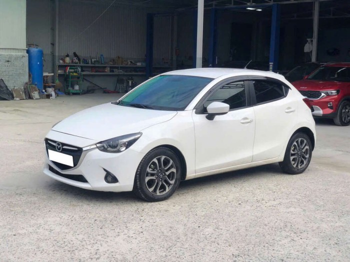 Mazda 2 sport 2015