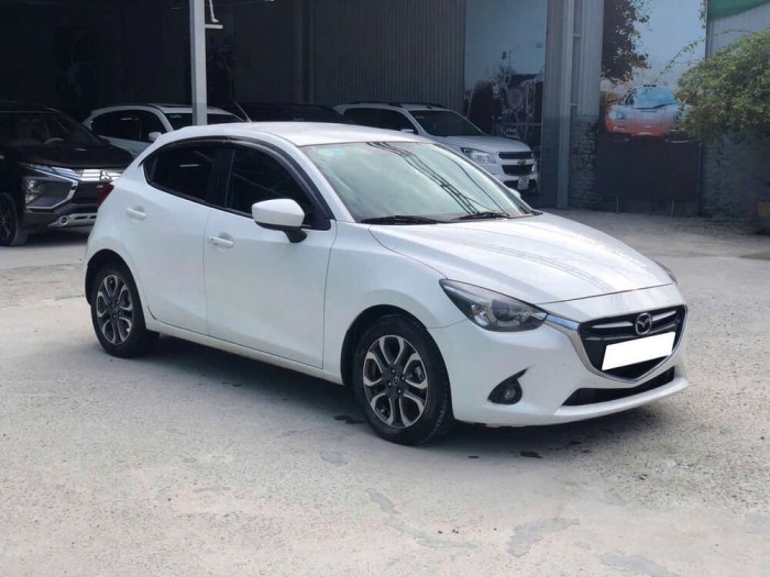 Mazda 2 sport 2015