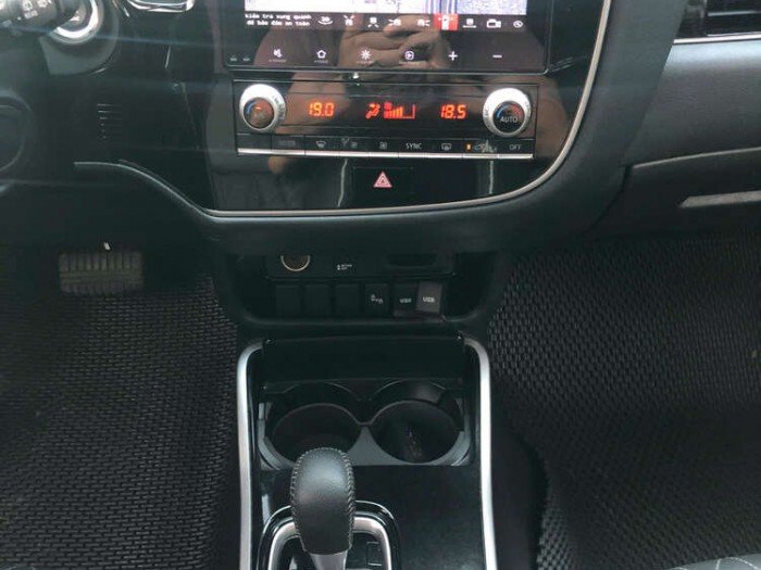 Outlander 2.0 Premium 2022 Outlander 2.0 Premium 2022