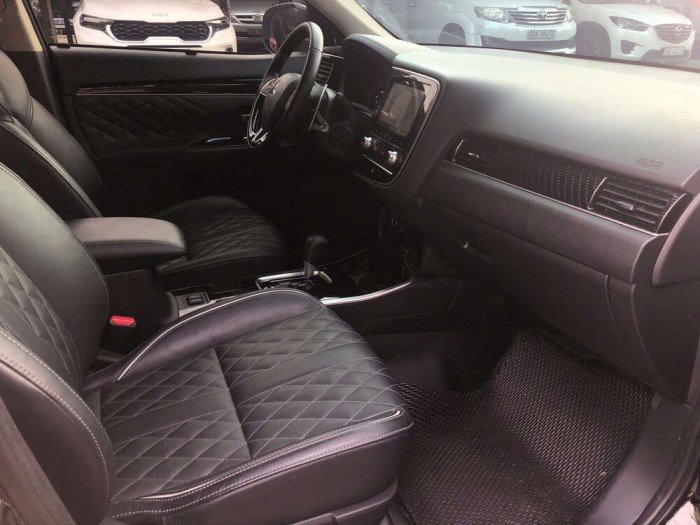 Outlander 2.0 Premium 2022 Outlander 2.0 Premium 2022