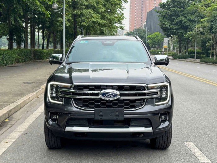 Ford Everest Titanium 2024