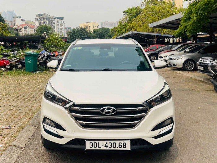 Hyundai Tucson 2.0 AT phiên bản 2015 nhập khẩu