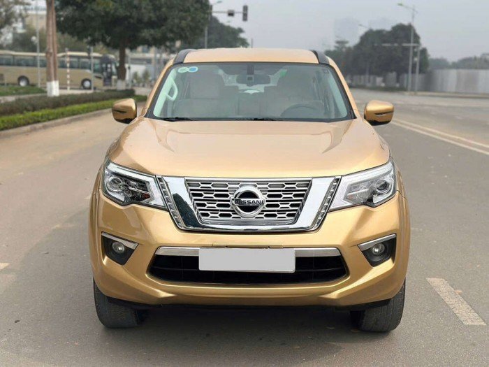 Nissan terra E máy xăng 1 cầu 2018