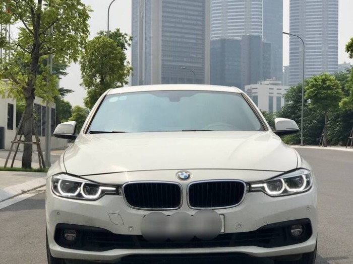 BMW 320i 2018 model 2019