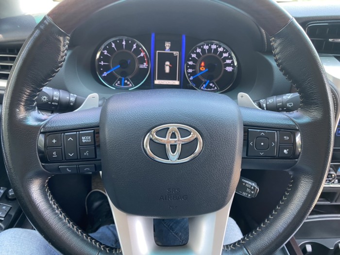 Toyota Fortuner 2.7V  4x2AT 2019