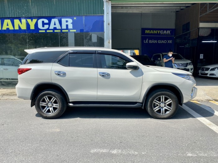 Toyota Fortuner 2.7V  4x2AT 2019