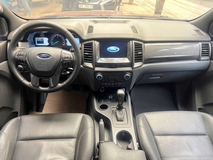 Everest titanium 1 cầu 2016 Everest titanium 1 cầu 2016