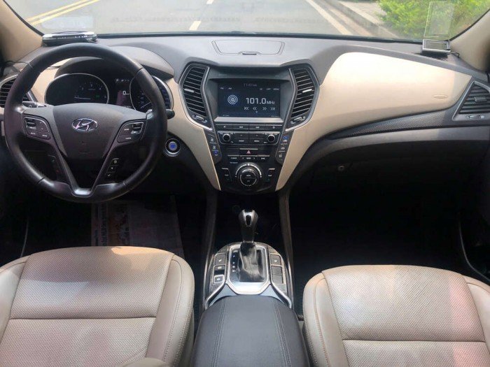 Hyundai Santafe 2.2D 2 cầu 2018