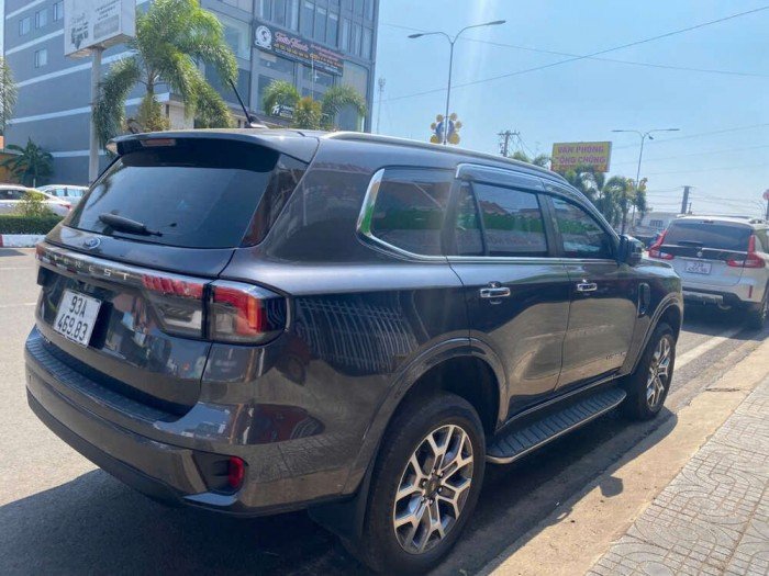 Ford Everest Titanium