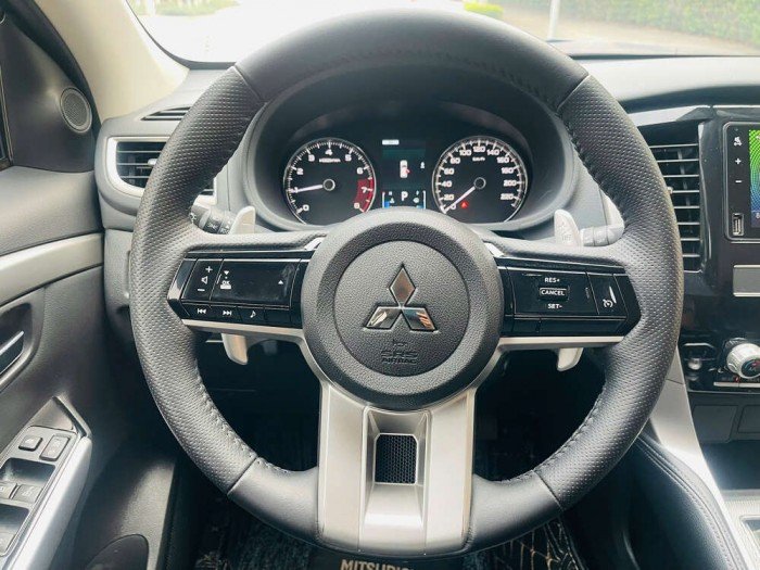 Mitsubishi Pajero Sport 3.0 Mitsubishi Pajero Sport 3.0