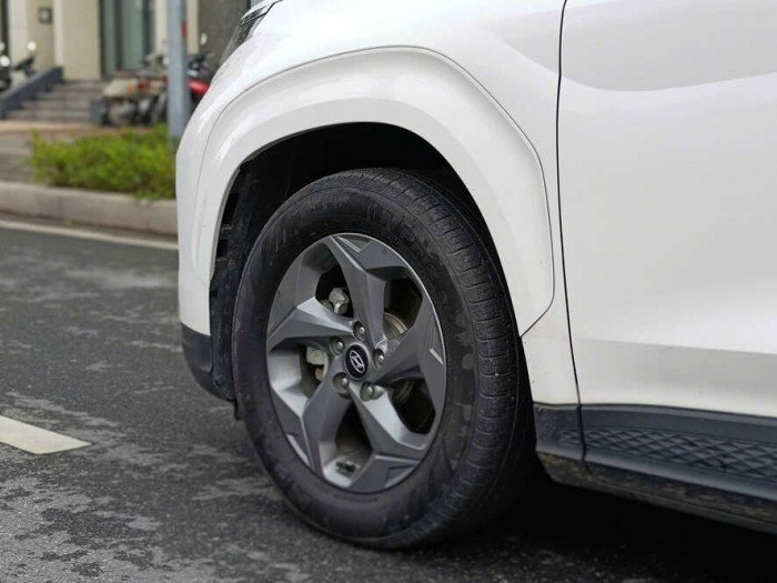 Hyundai Custin 1.5 Tiêu chuẩn 2023