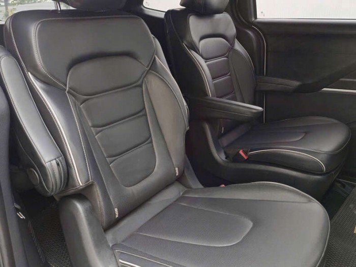 Hyundai Custin 1.5 Tiêu chuẩn 2023