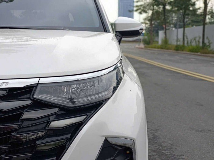 Hyundai Custin 1.5 Tiêu chuẩn 2023