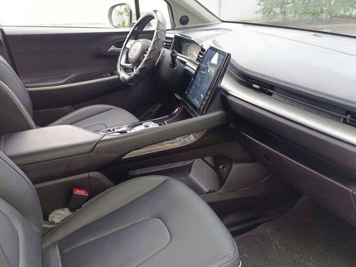 Hyundai Custin 1.5 Tiêu chuẩn 2023