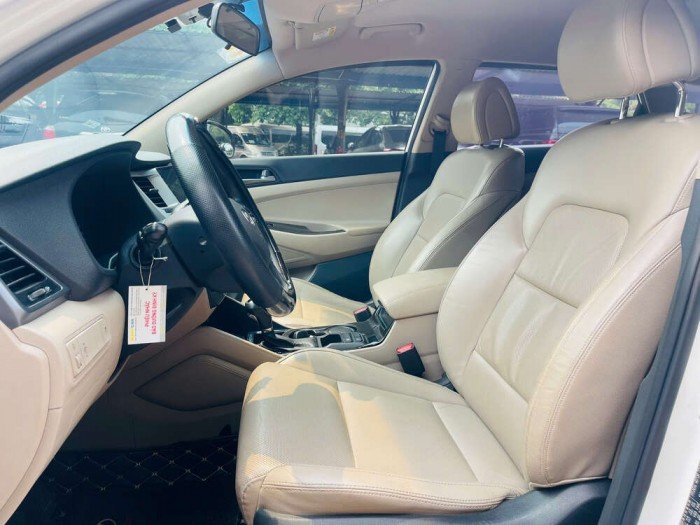 Hyundai Tucson 2.0 AT phiên bản 2015 nhập khẩu