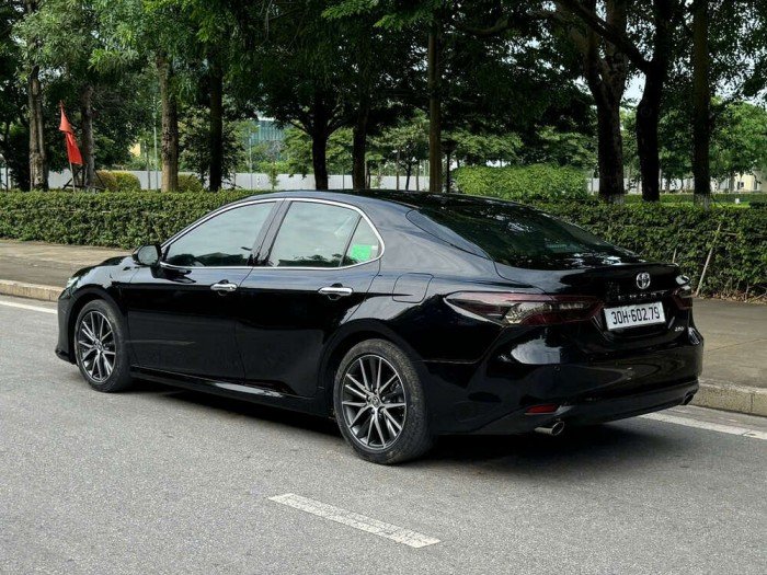 Toyota Camry 2.5Q 2022